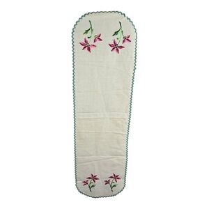 Floral‎ Embroidered Table Runner